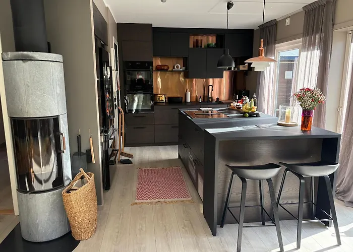 Modern & Cozy House